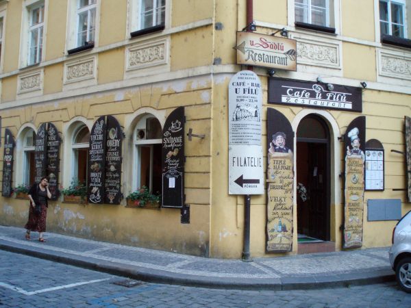 Café U Fílů průčelí 2.